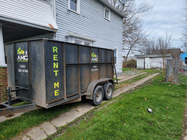 An image of a dumpster    